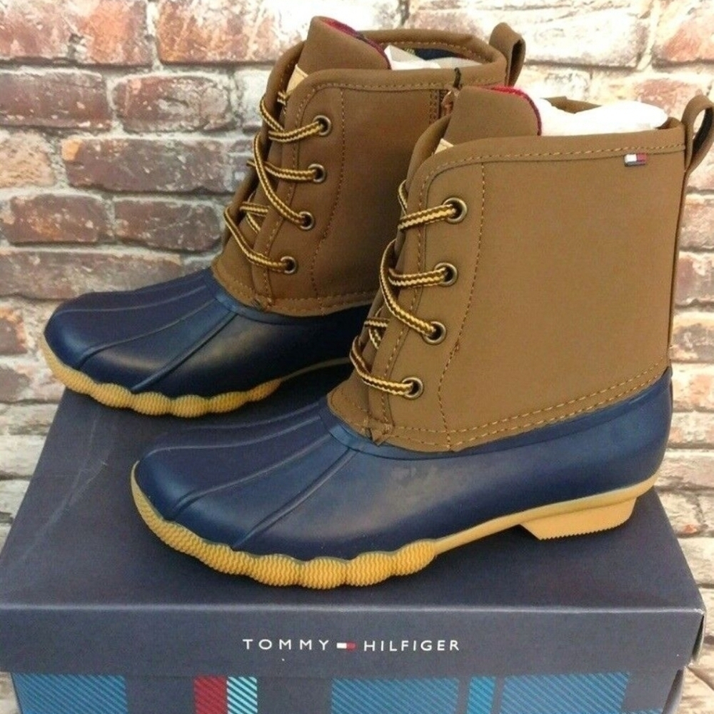 New Tommy Hilfiger Ryan Duck Boots Blue and Cognac size 5
